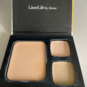 LimeLife Foundation/Concealer pallet.